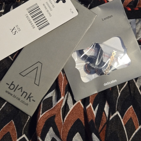 Annthropologie Bl-nk London Metallic Zig Zag Print Sequins Embellished Blouse XS - Picture 8 of 12